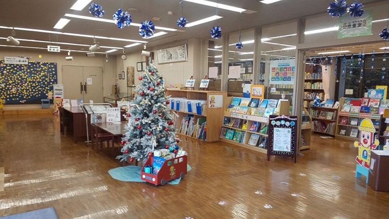 岡出山図書館トップ画像